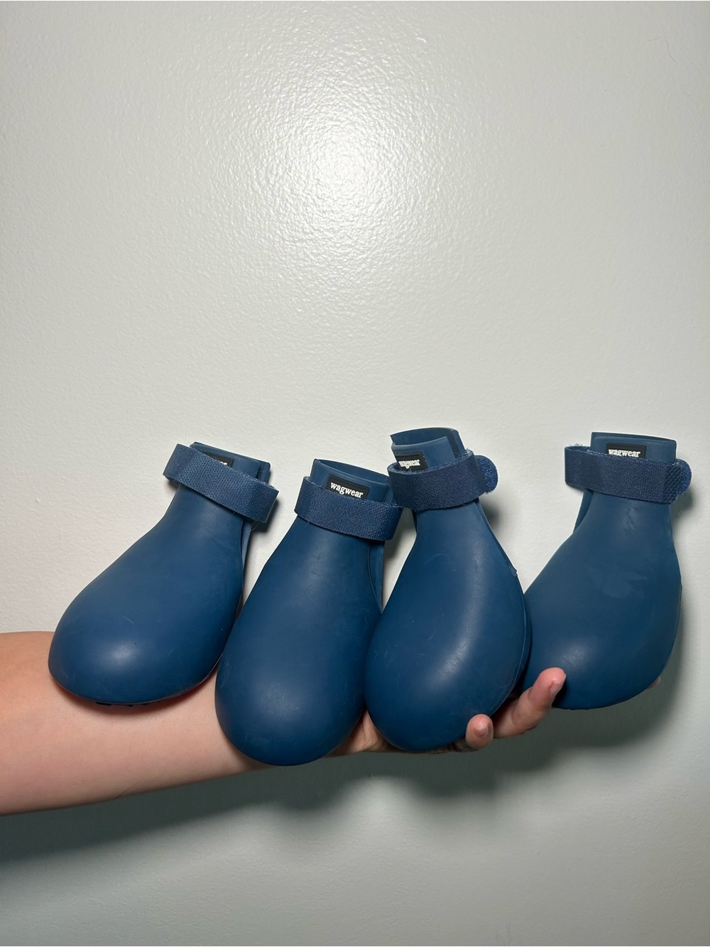 WagWear WagWellies Dog Boots XXL Blue Waterproof Closed-Toe Dog Shoes with Strap